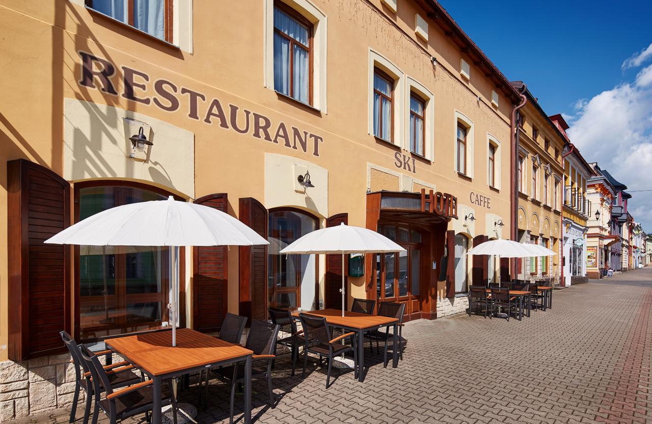 Ski Hotel Svoboda nad Úpou Eksteriør bilde